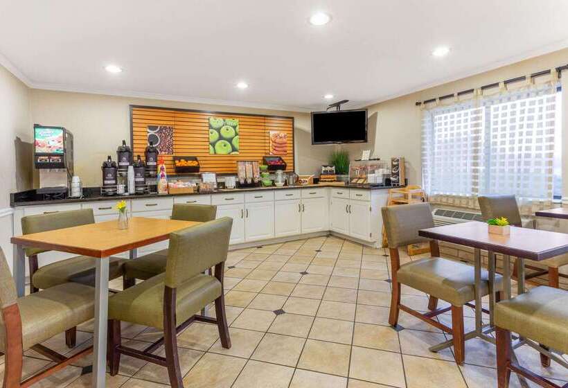 فندق La Quinta By Wyndham Chicago Gurnee