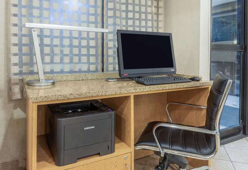 فندق La Quinta By Wyndham Chicago Gurnee