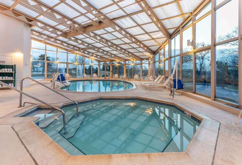 Отель La Quinta By Wyndham Chicago Gurnee