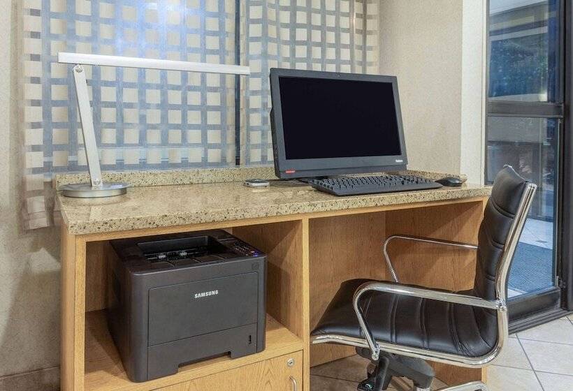 فندق La Quinta By Wyndham Chicago Gurnee