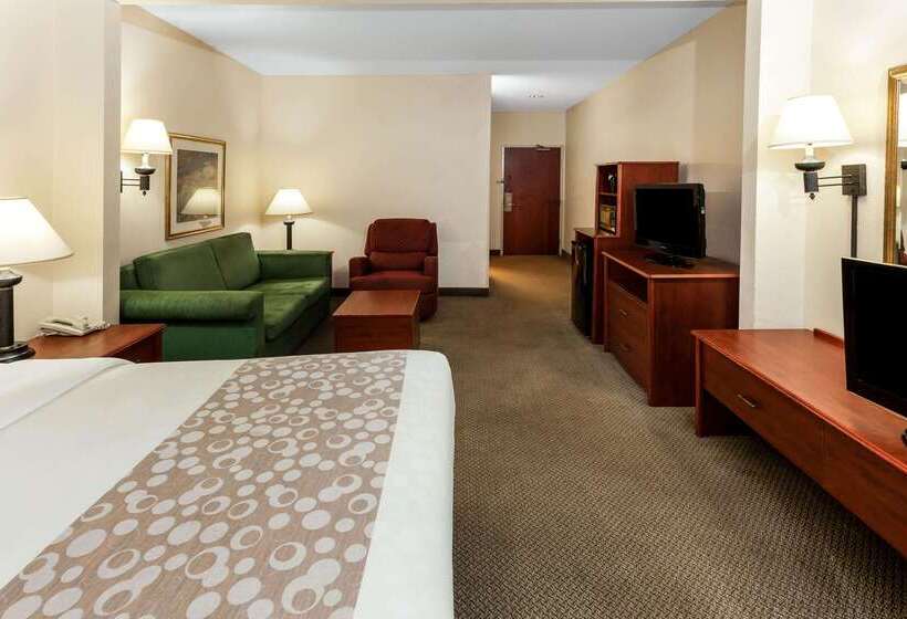 فندق La Quinta By Wyndham Milwaukee Sw New Berlin