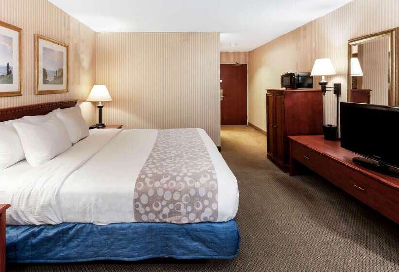 فندق La Quinta By Wyndham Milwaukee Sw New Berlin