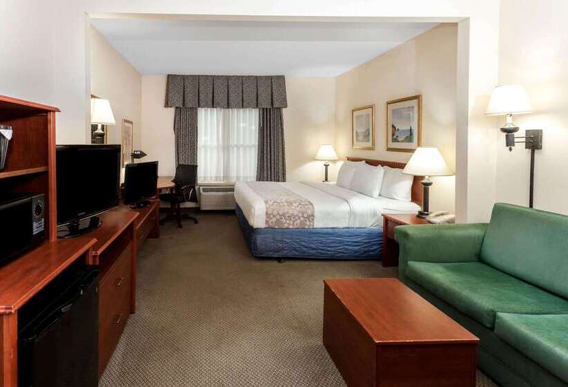 فندق La Quinta By Wyndham Milwaukee Sw New Berlin