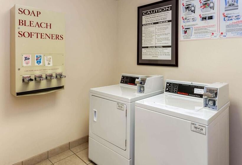 فندق La Quinta By Wyndham Milwaukee Sw New Berlin