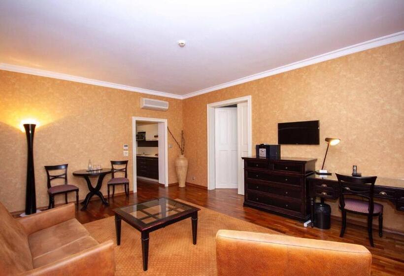 Skaritz Hotel & Residence