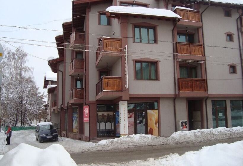 فندق Martin Club