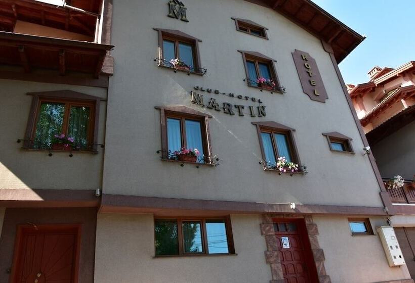 فندق Martin Club