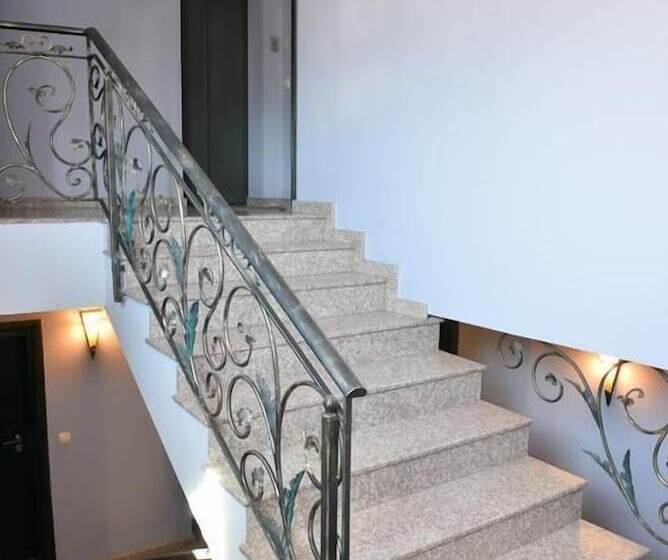 فندق Martin Club