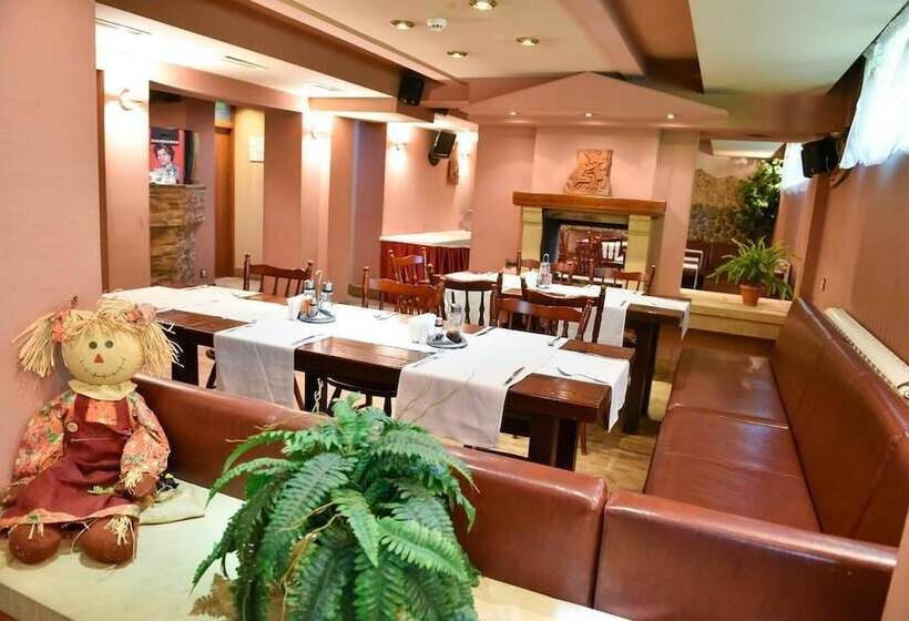 فندق Martin Club