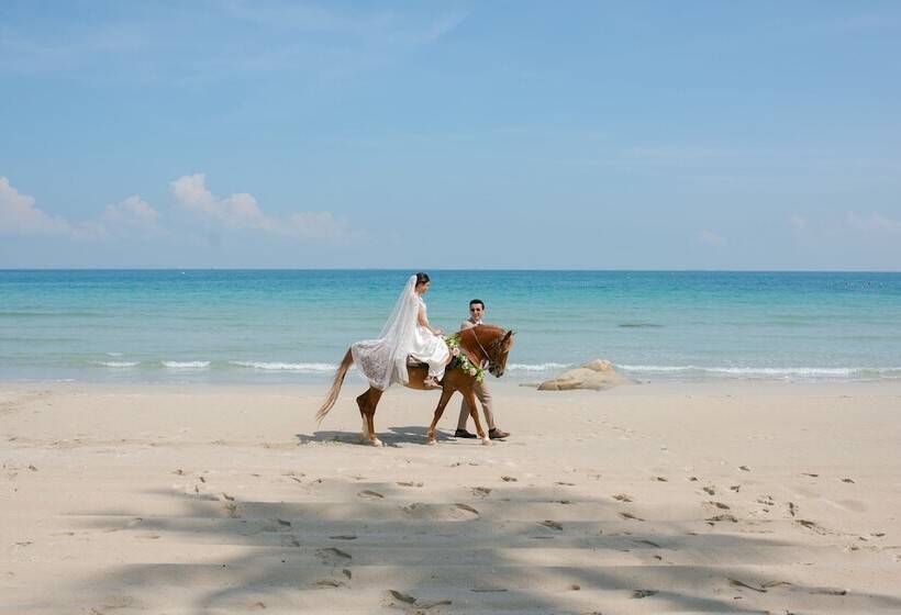 בית מלון כפרי Mayang Sari Beach Resort