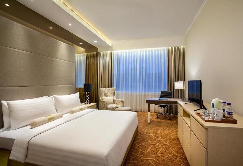 هتل Menara Peninsula