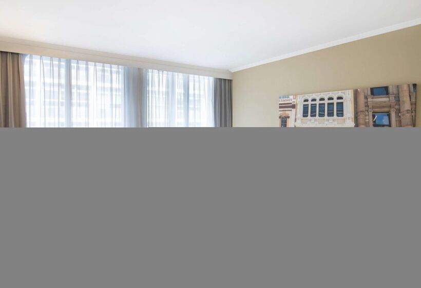 Отель The Sebel Sydney Martin Place