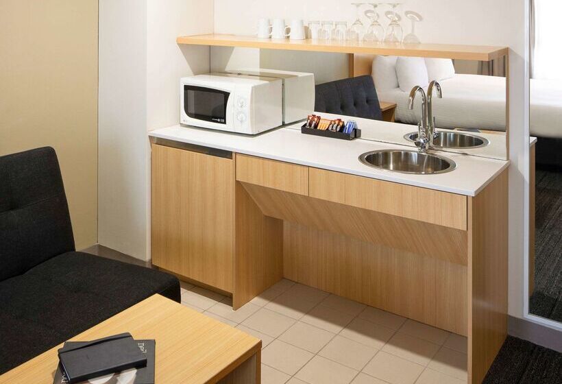 Отель The Sebel Sydney Martin Place