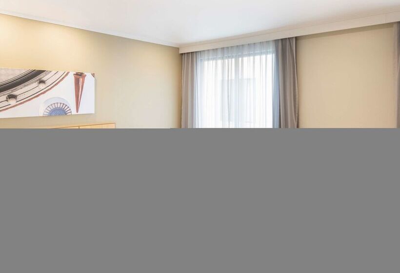 Отель The Sebel Sydney Martin Place