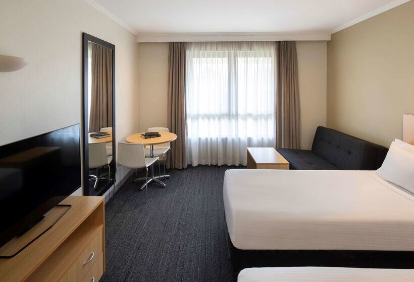 Отель The Sebel Sydney Martin Place