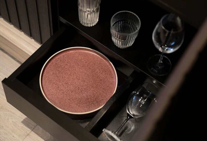 Отель The Sebel Sydney Martin Place