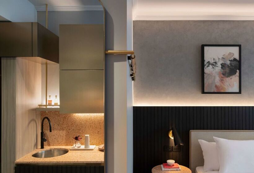 Отель The Sebel Sydney Martin Place