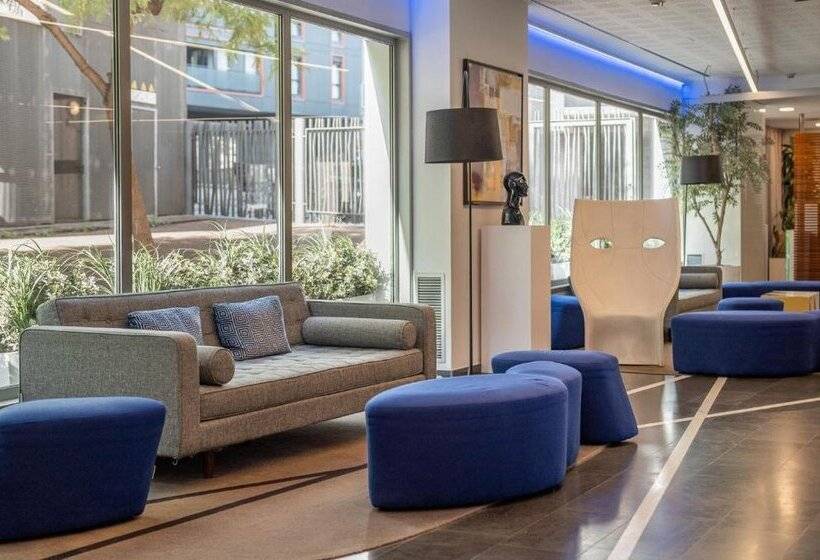 Отель Naitly Barcelona Poblenou