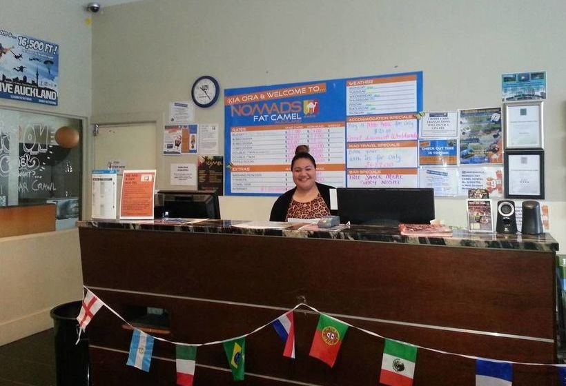 호텔 Fat Camel Backpackers  Auckland