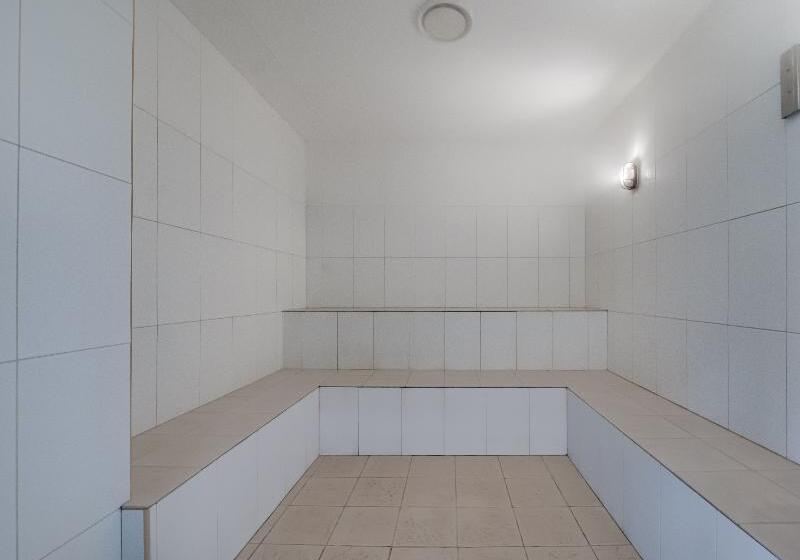 בית מלון כפרי Oaks Port Stephens Pacific Blue Resort