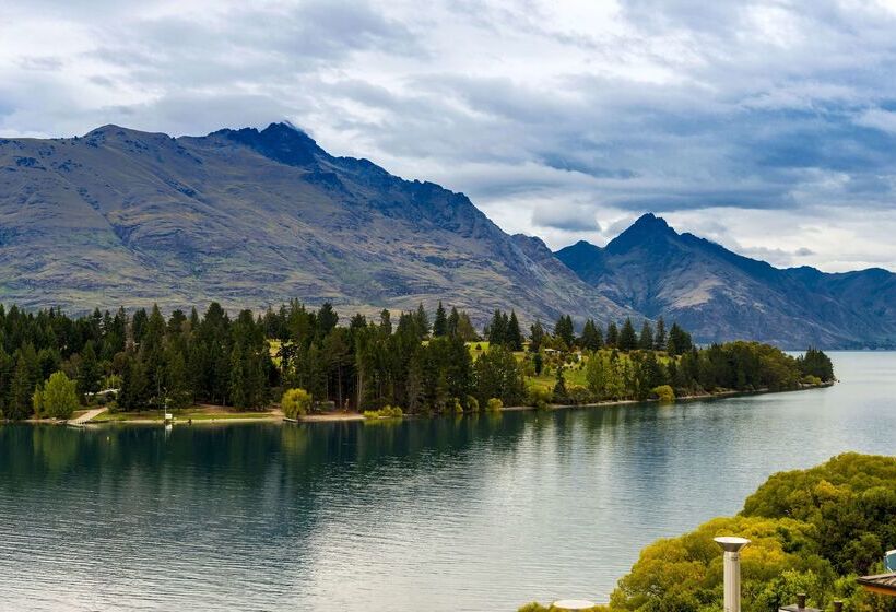 هتل Oaks Queenstown Club Suites