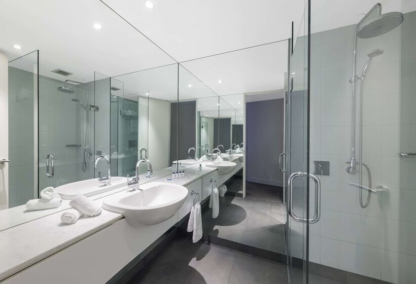 هتل Oaks Queenstown Club Suites