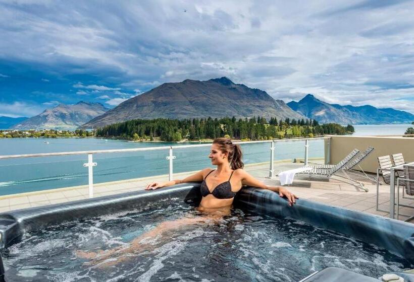 هتل Oaks Queenstown Club Suites