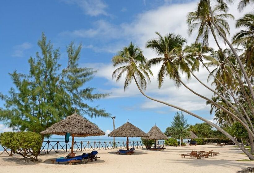 Отель Ocean Paradise Resort & Spa Zanzibar