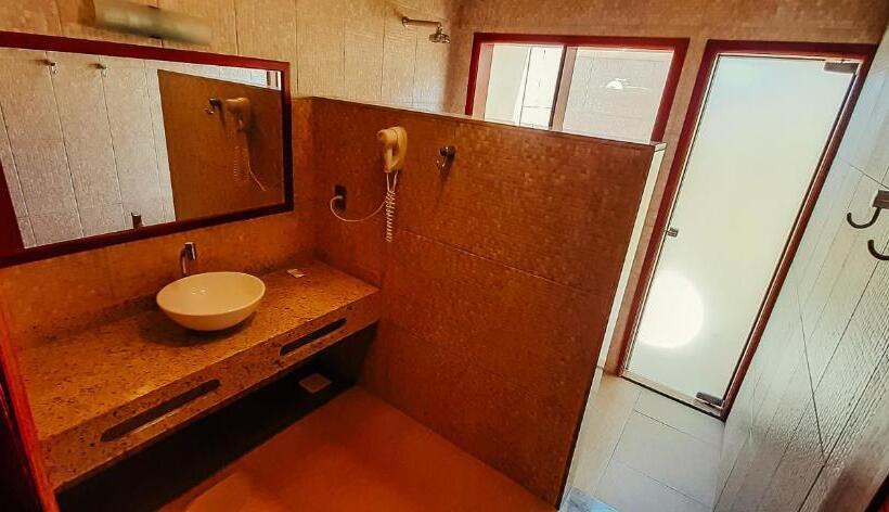 فندق Porto Preguiças Resort