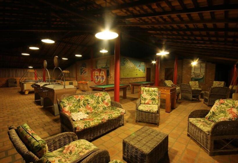 בית מלון כפרי Porto Preguiças Resort