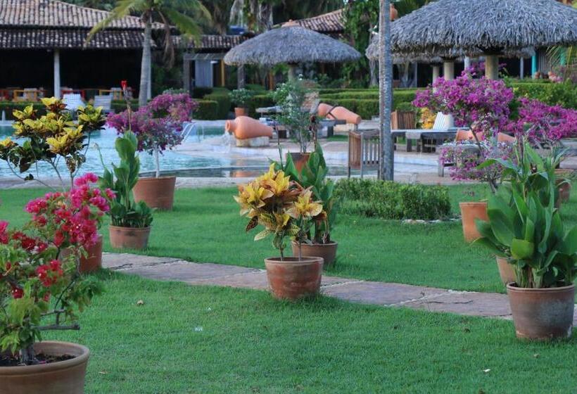 فندق Porto Preguiças Resort