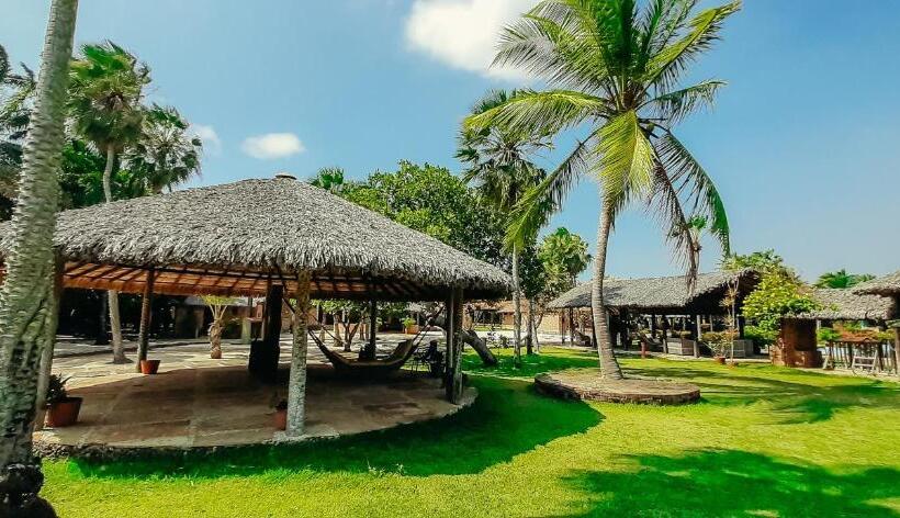 فندق Porto Preguiças Resort