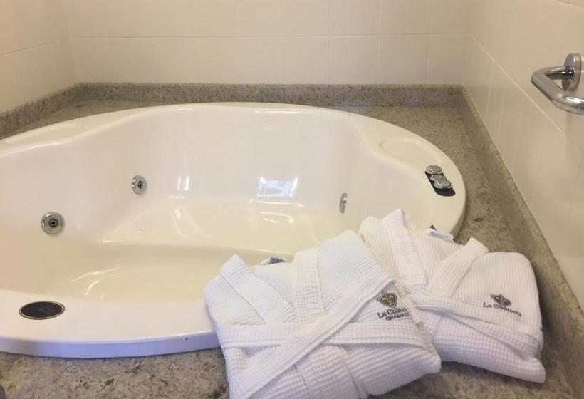 Отель Lê Chateau