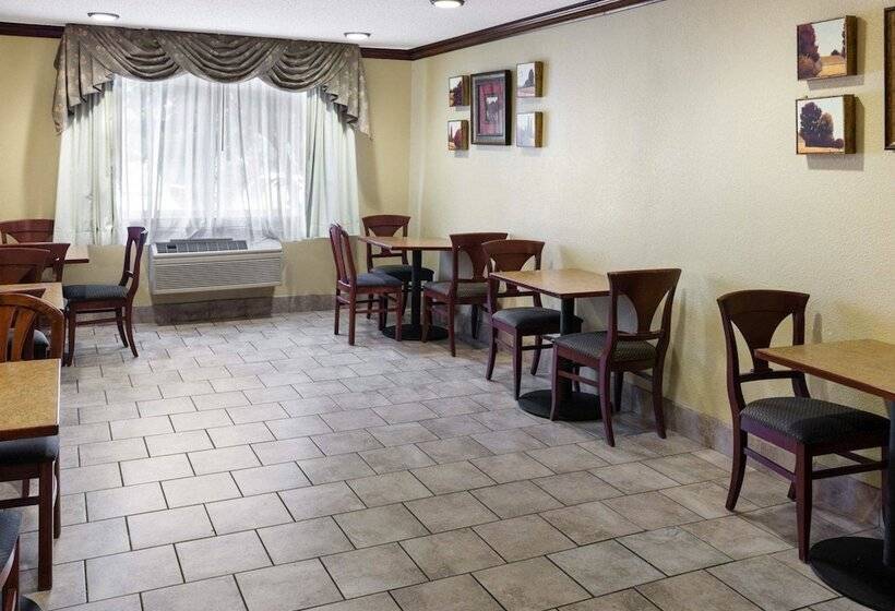 فندق Quality Inn Lakeville