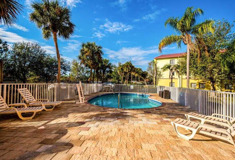 בית מלון כפרי Quality Inn Sarasota I75