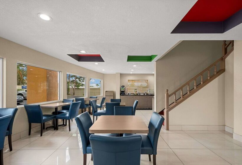 فندق Quality Inn Sarasota I75