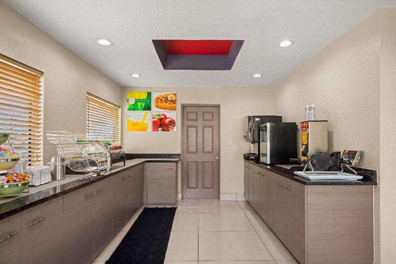 בית מלון כפרי Quality Inn Sarasota I75