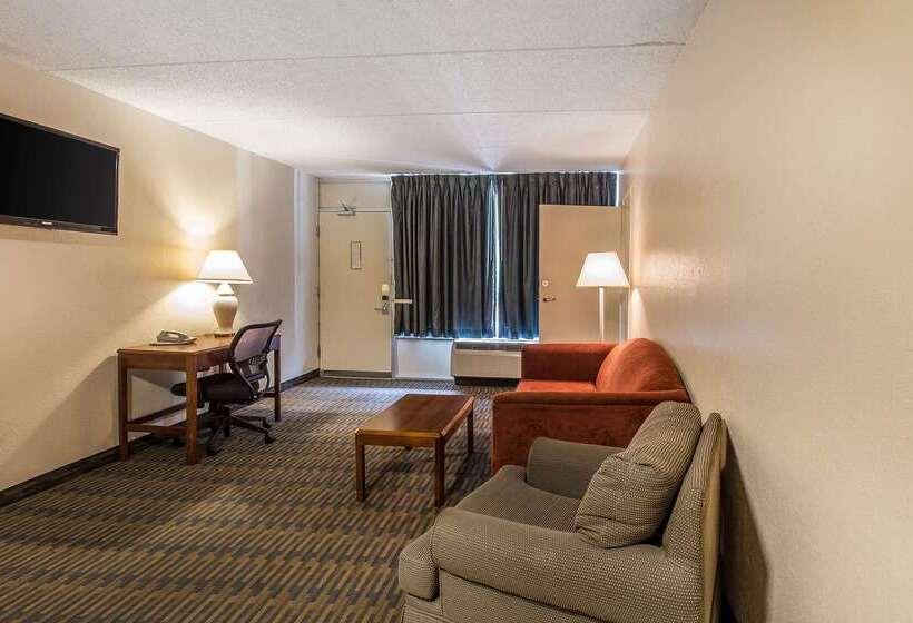 فندق Quality Inn & Suites Easley   Greenville