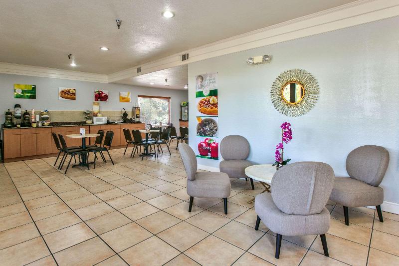 فندق Quality Inn Tallahassee Near University