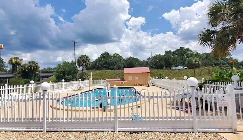 ホテル Quality Inn White Springs Suwanee