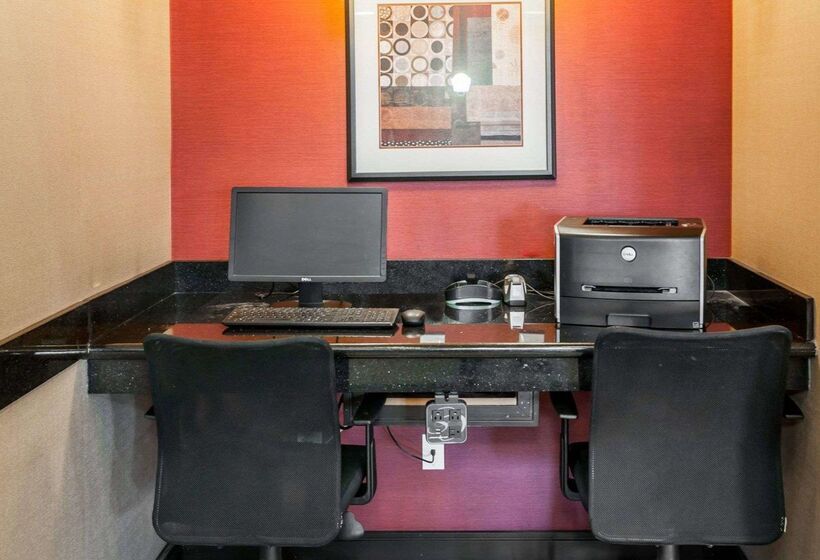 בית מלון כפרי Quality Suites Ne Indianapolis Fishers