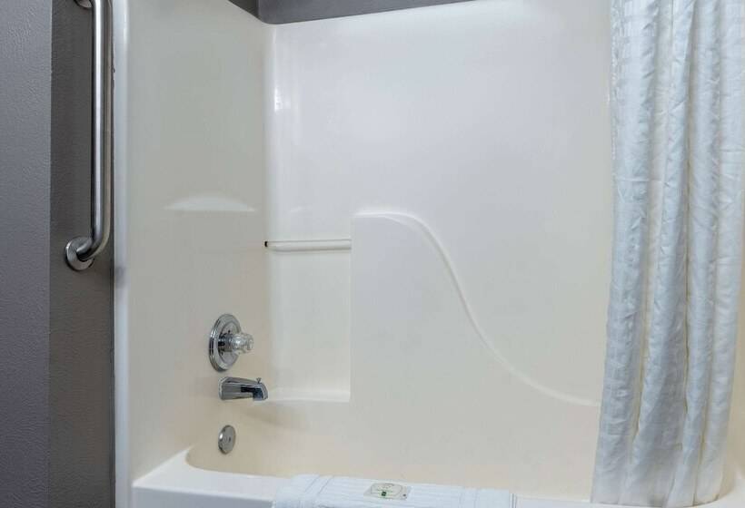 בית מלון כפרי Quality Suites Ne Indianapolis Fishers