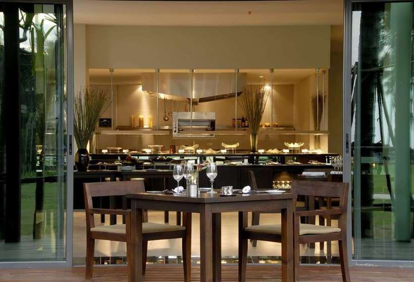 Отель Ramada Resort By Wyndham Khao Lak