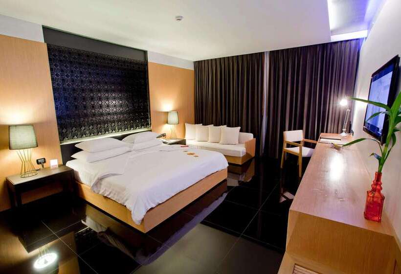 Отель Ramada Resort By Wyndham Khao Lak