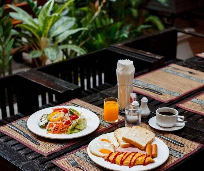 Отель Raming Lodge