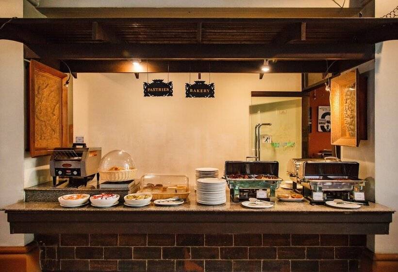 Отель Raming Lodge