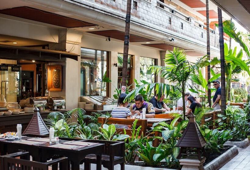 Отель Raming Lodge