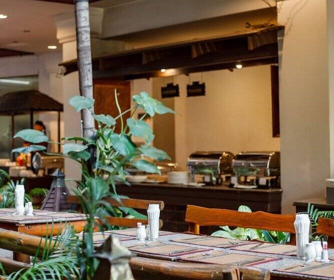 Отель Raming Lodge