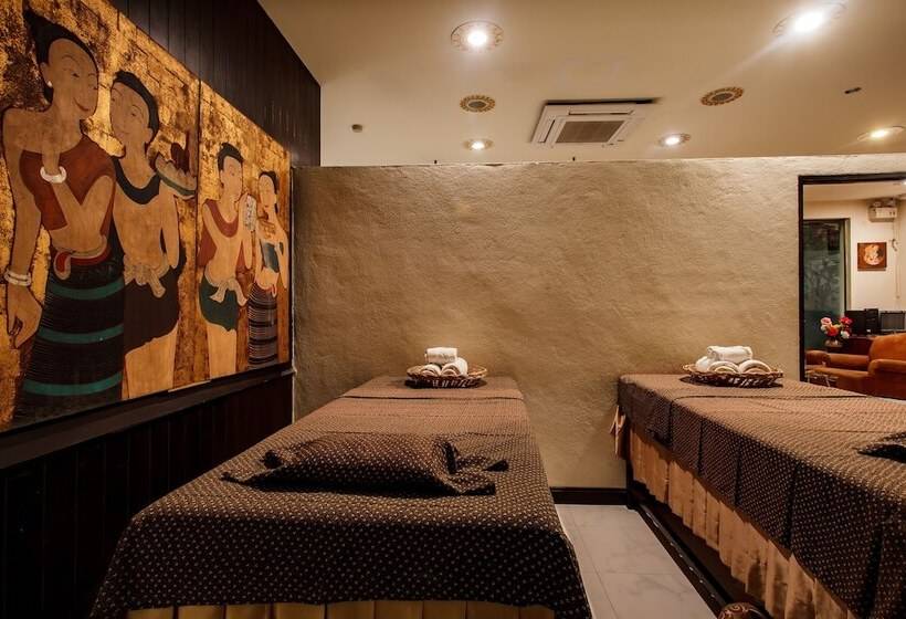 Отель Raming Lodge