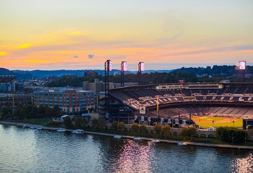 فندق Renaissance Pittsburgh
